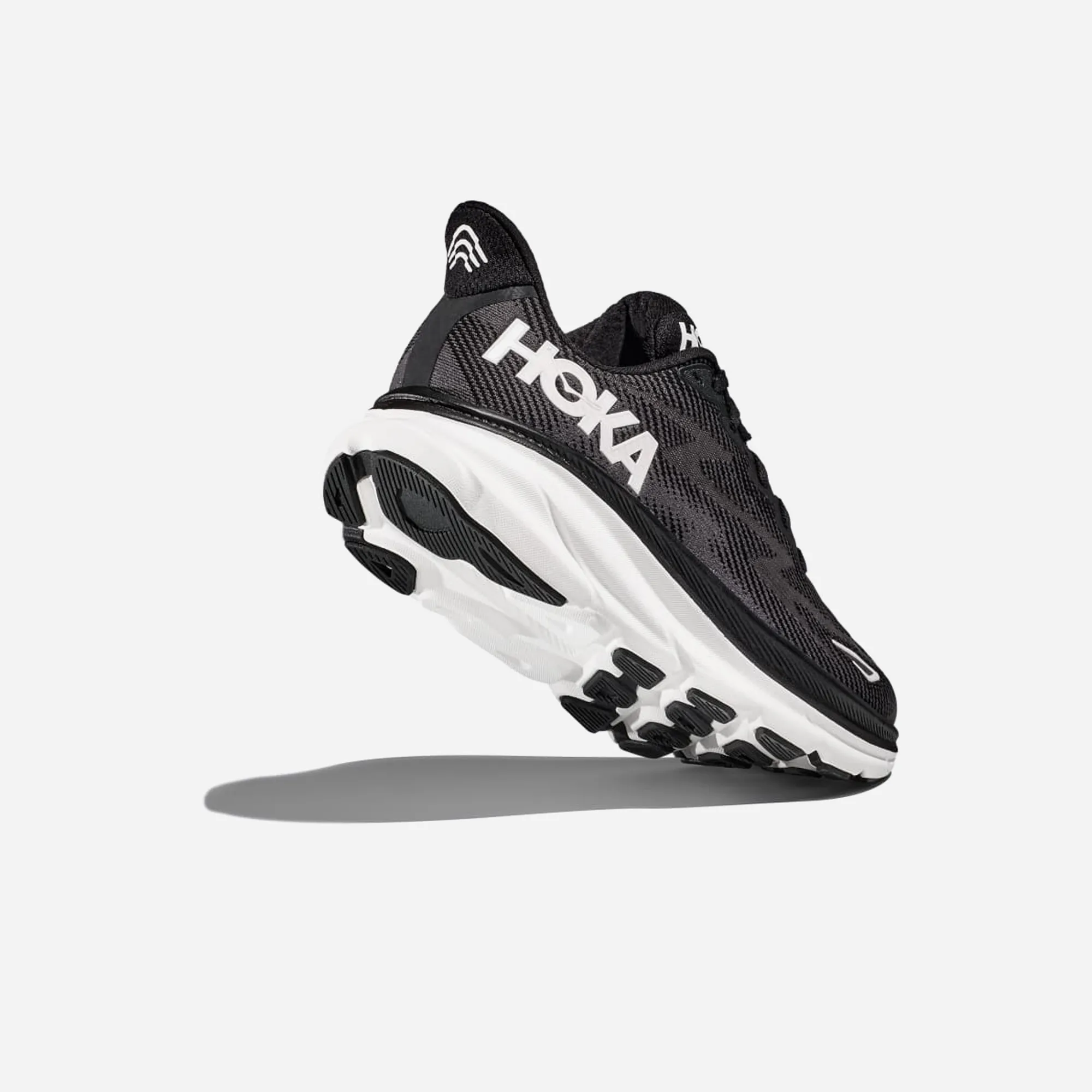 Hoka Clifton 9 black white WMNS
